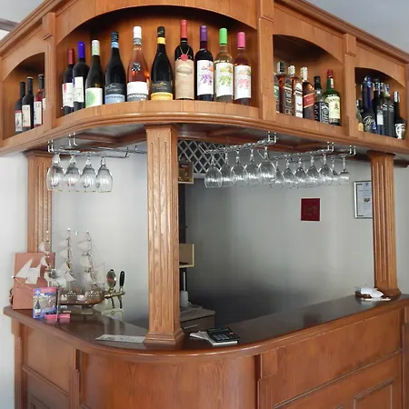 Prestige House 3* סאני ביץ'