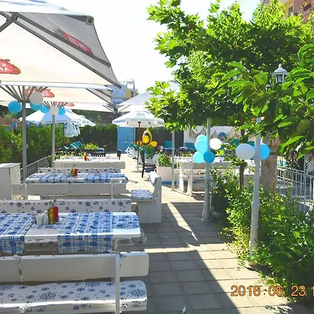 Отель Prestige House 3*