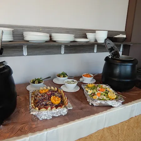 Prestige House Отель 3*